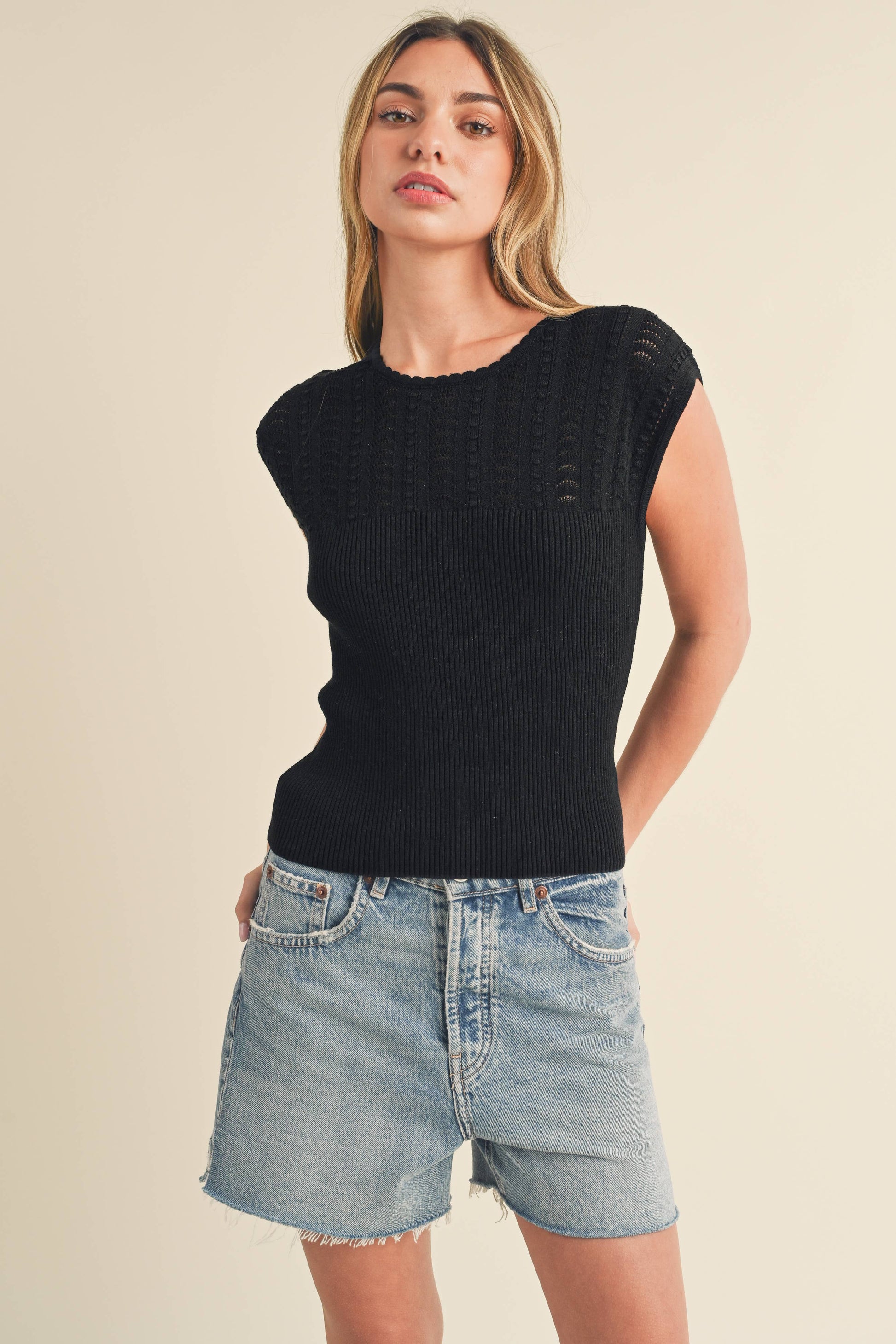 Taria High Neck Tank