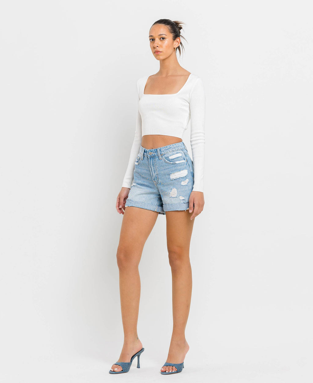 MID RISE DOUBLE CUFFED BOYFRIEND SHORTS T5197