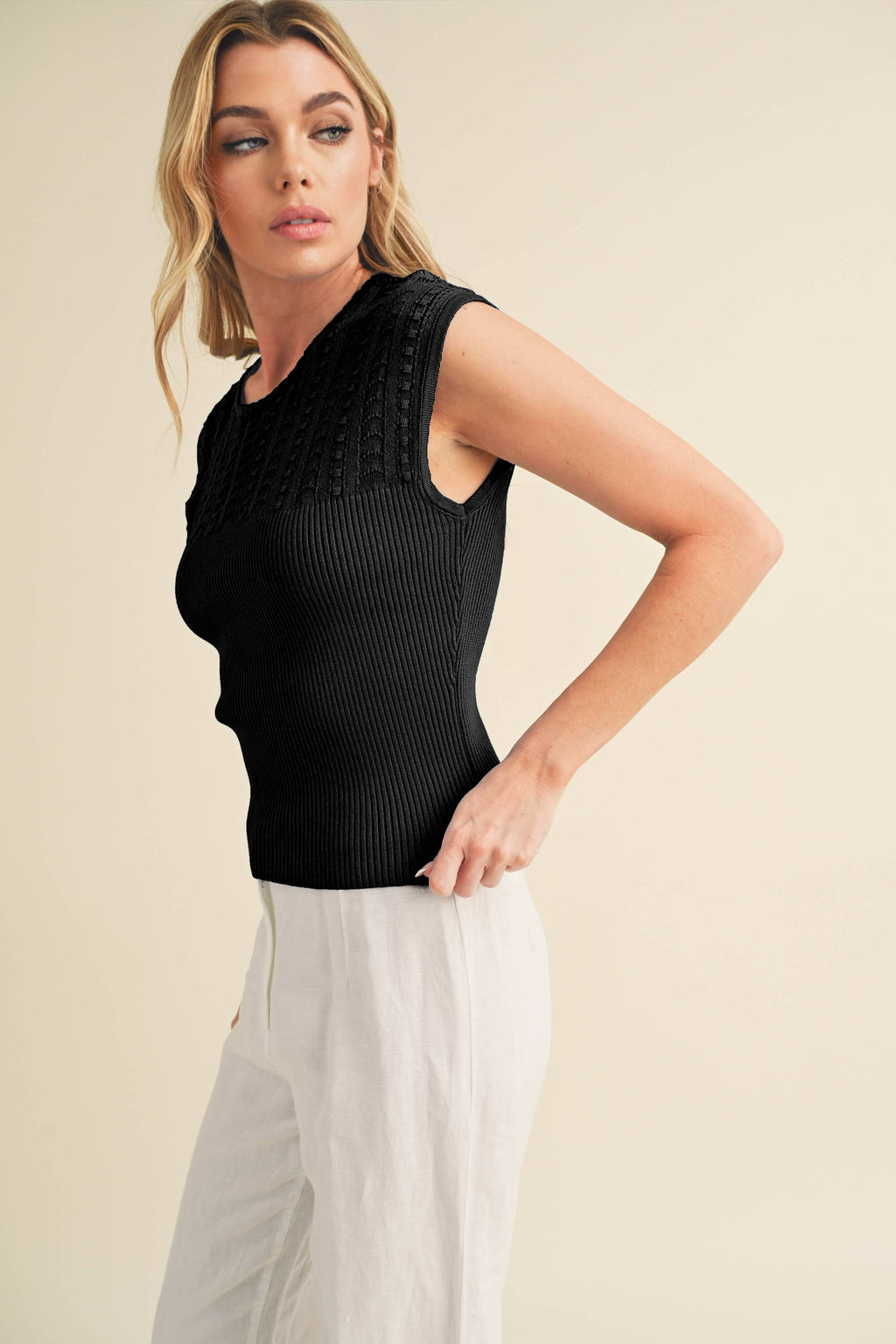 Taria High Neck Tank