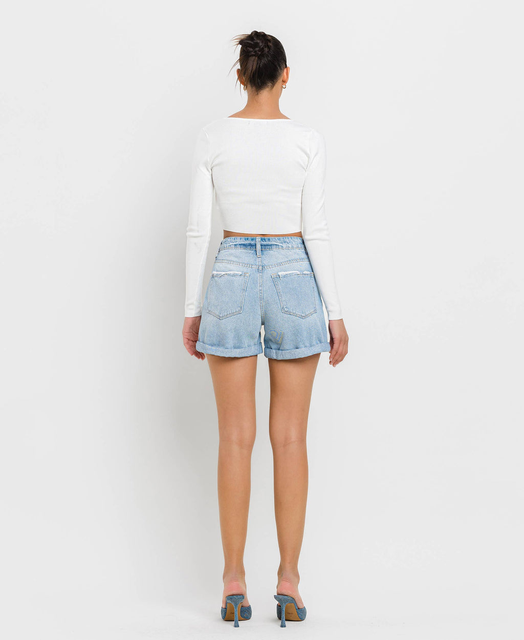 MID RISE DOUBLE CUFFED BOYFRIEND SHORTS T5197