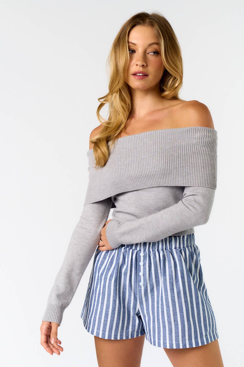 IBT31219 OFF SHOULDER SWEATER CROP TOP