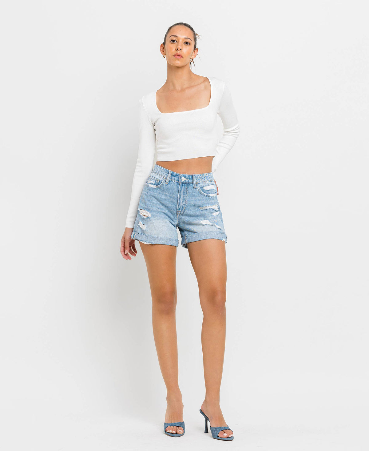 MID RISE DOUBLE CUFFED BOYFRIEND SHORTS T5197