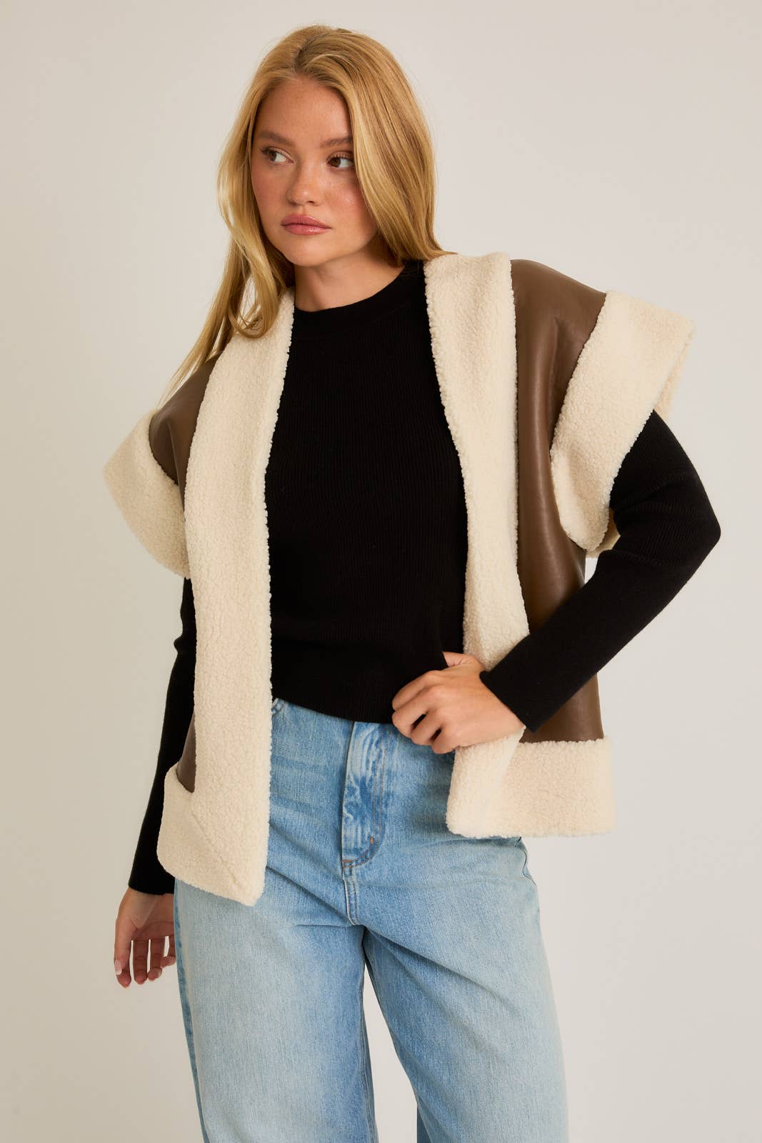 OVERSIZE BONDING VEST