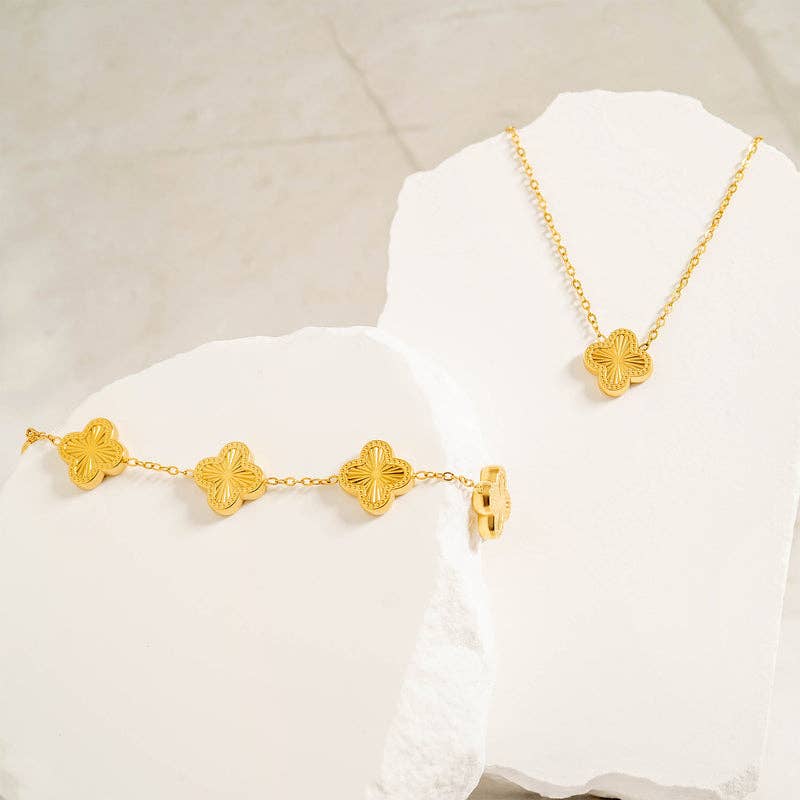 18K Gold PVD Stainless Steel Lucky Clover Charm Bracelet