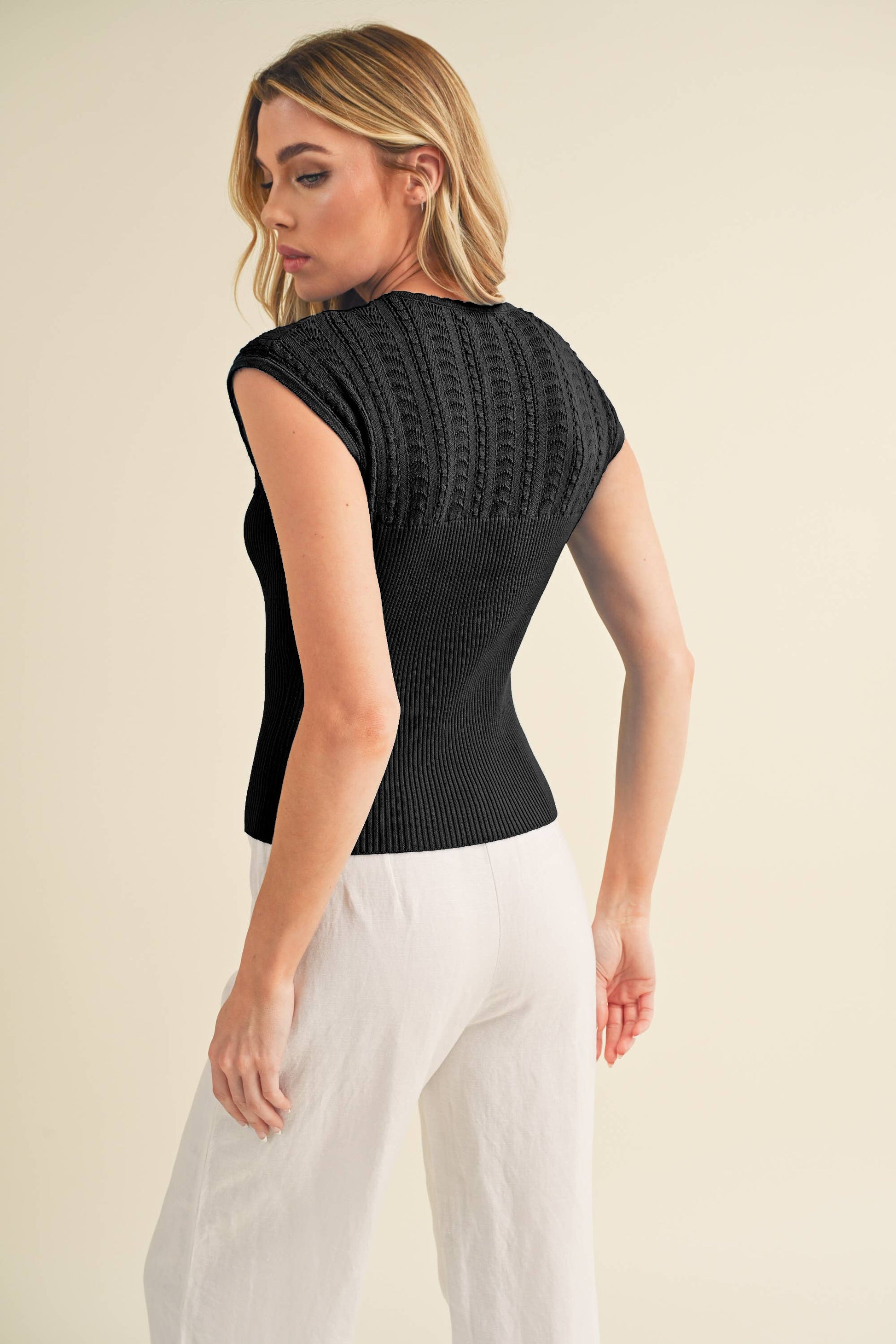 Taria High Neck Tank