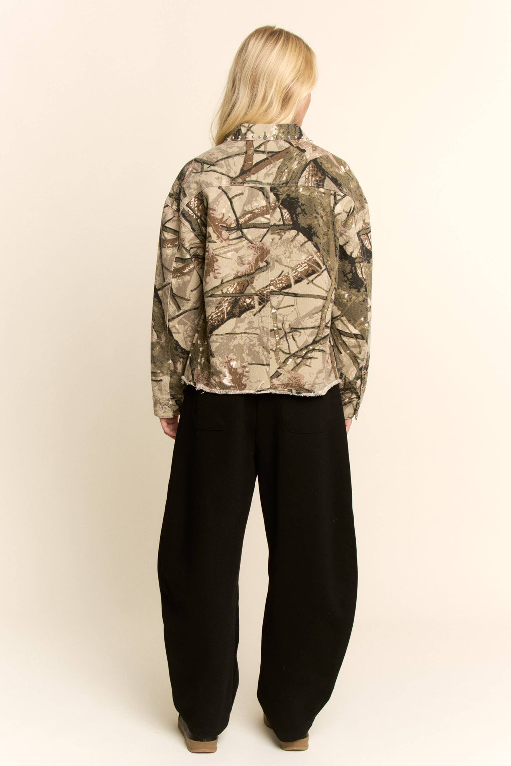 REAL TREE CAMO DENIM JACKET STUD POCKET FRONT