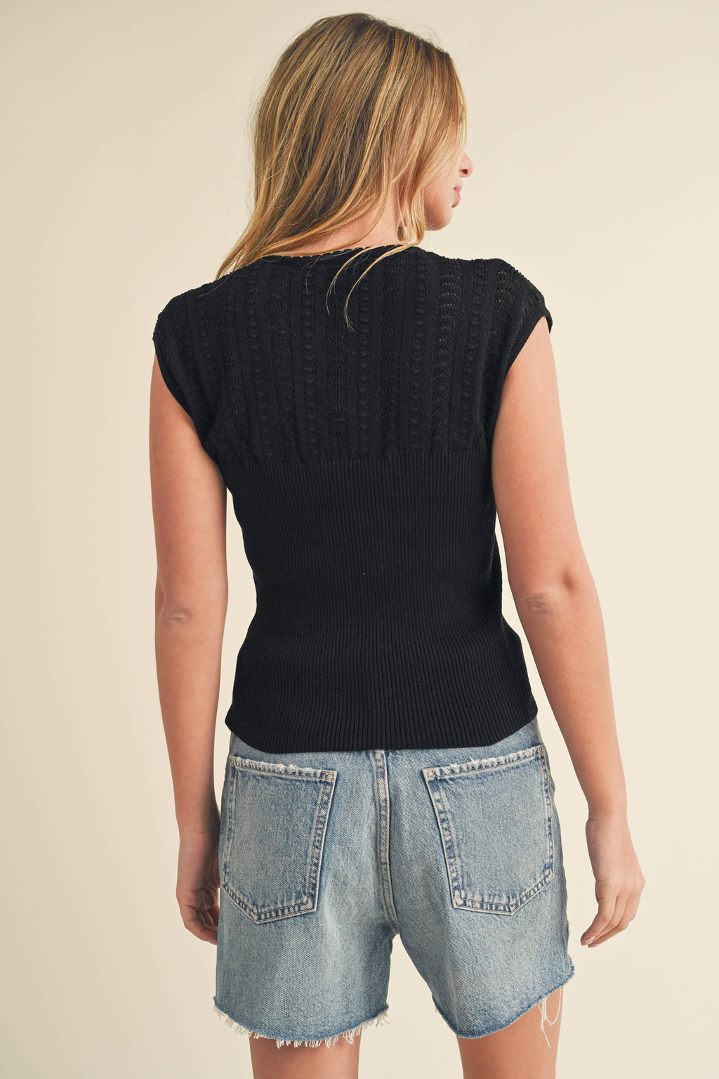 Taria High Neck Tank